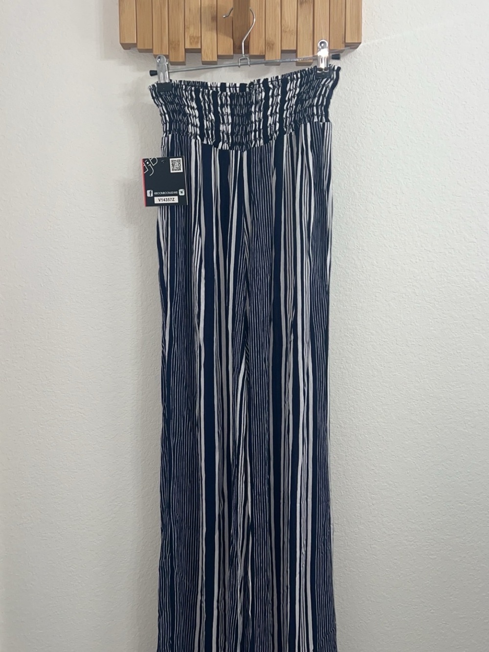 Striped Smocked Waist Wide-Leg Pants - Navy & White